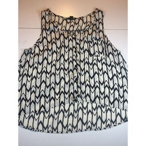 Sleeveless chevron button down crop top size L